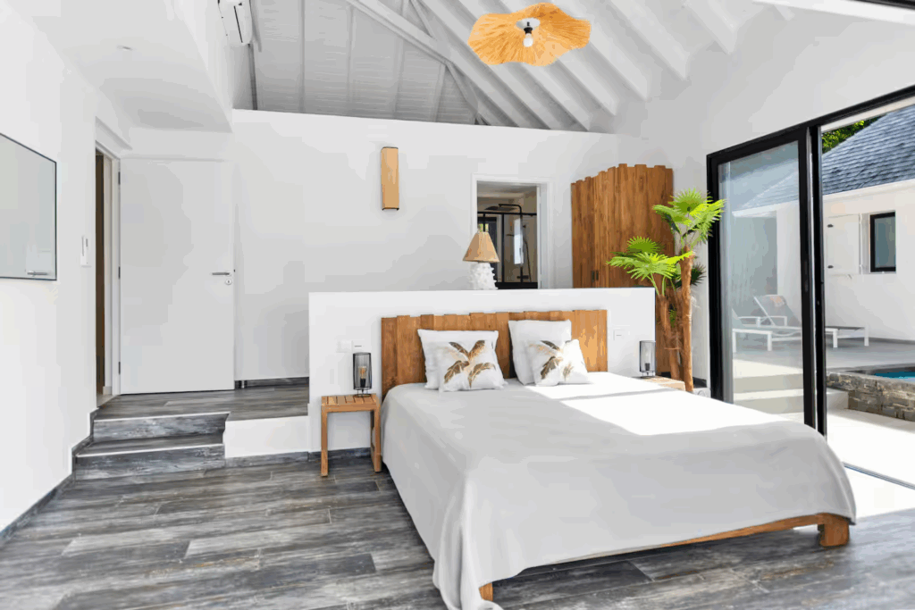 Bedroom 1 - 1 King Size Bed