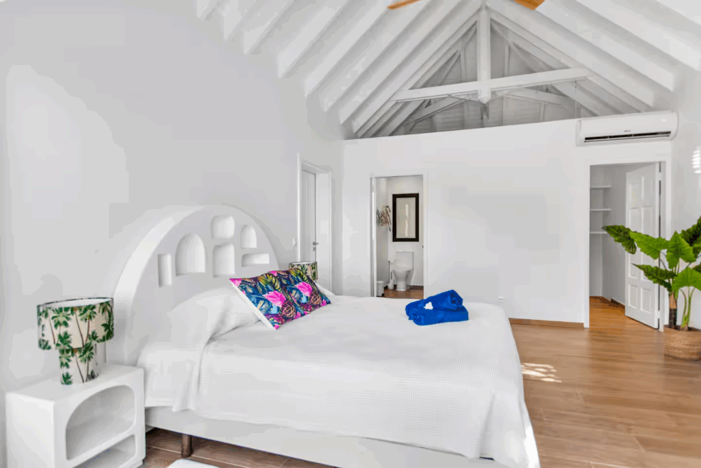 Bedroom 3 - 1 King Size Bed