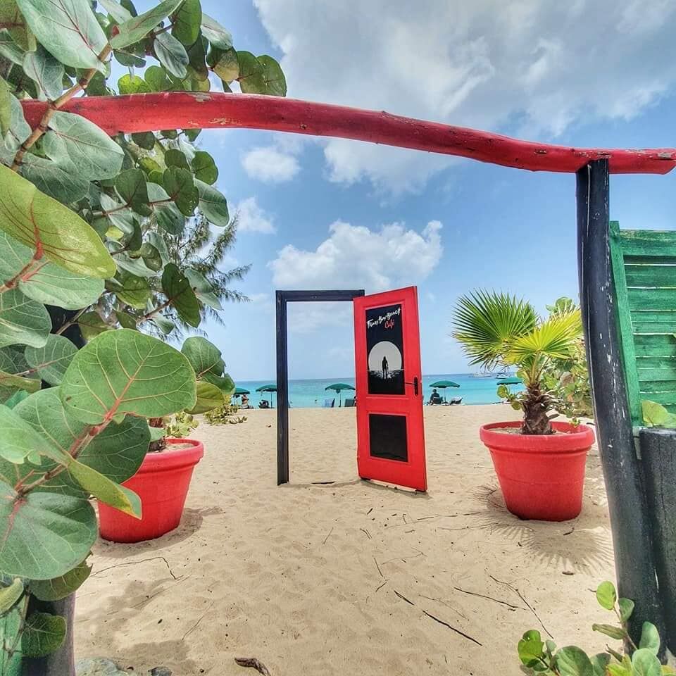 Friars Bay Beach Café