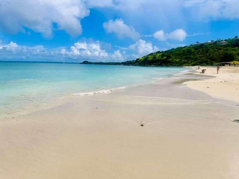 Eaux calmes à Friar's Bay