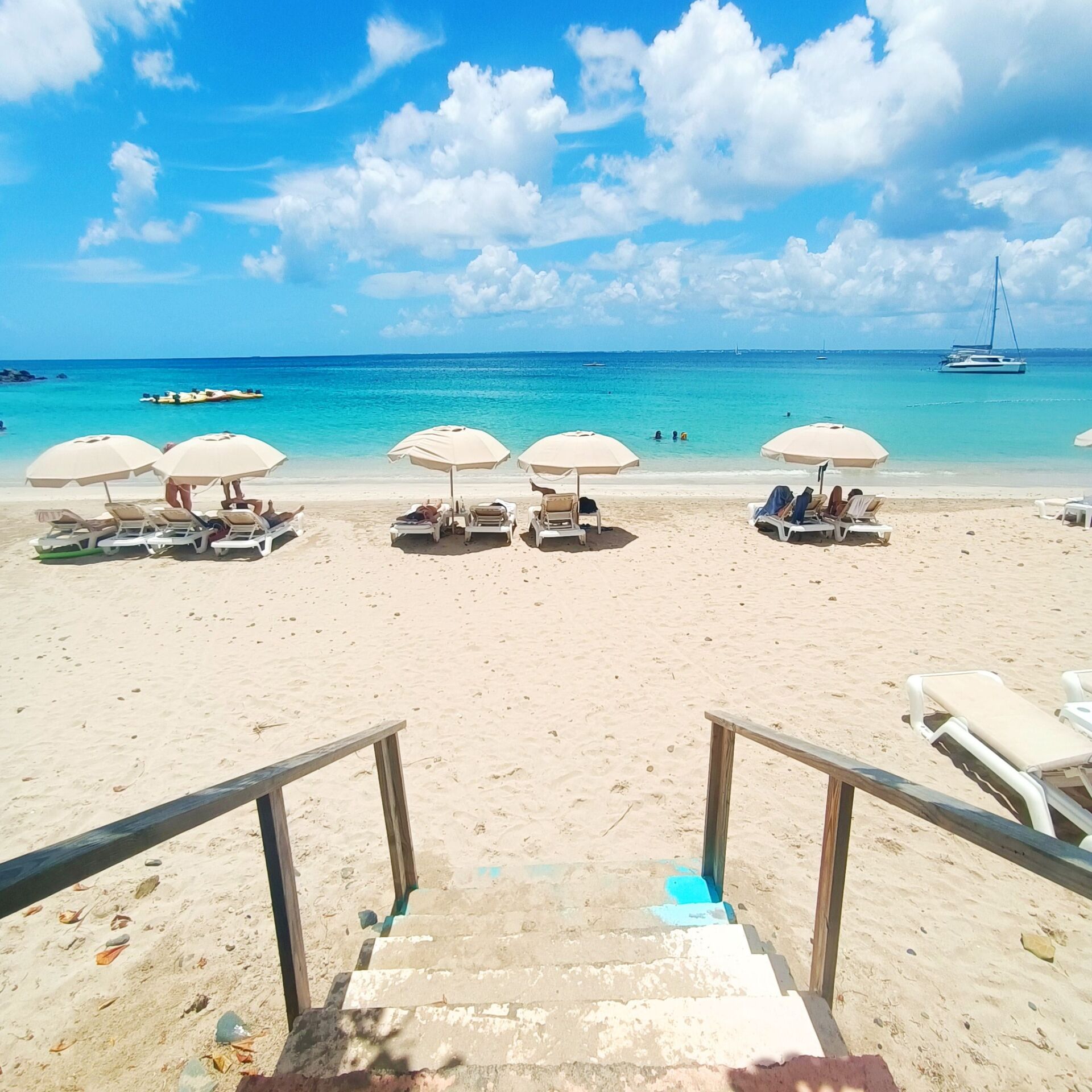 978 Beach Lounge à Friar's Bay
