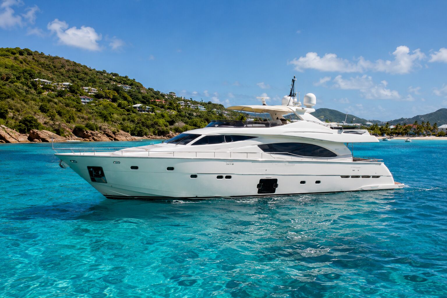 INDULGE II — Ferretti 89ft motor yacht Saint Martin